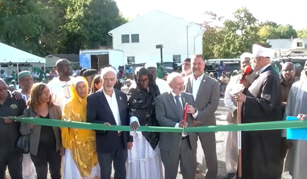 Ribbon_Cutting_by_Mayor_Franklin_Township_09222024